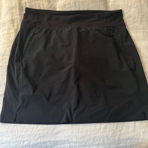 Lululemom black skort